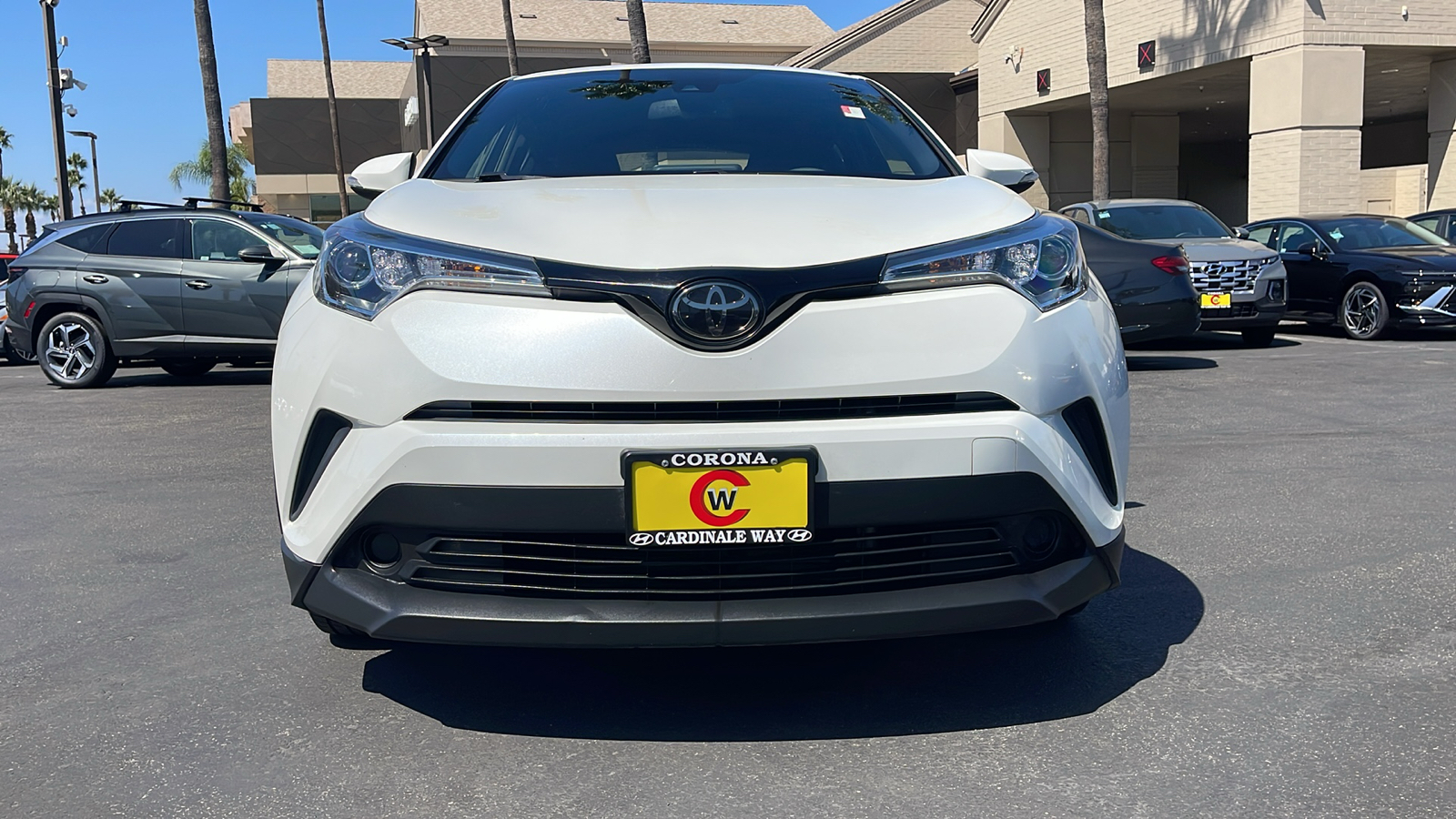 2019 Toyota C-HR XLE 4