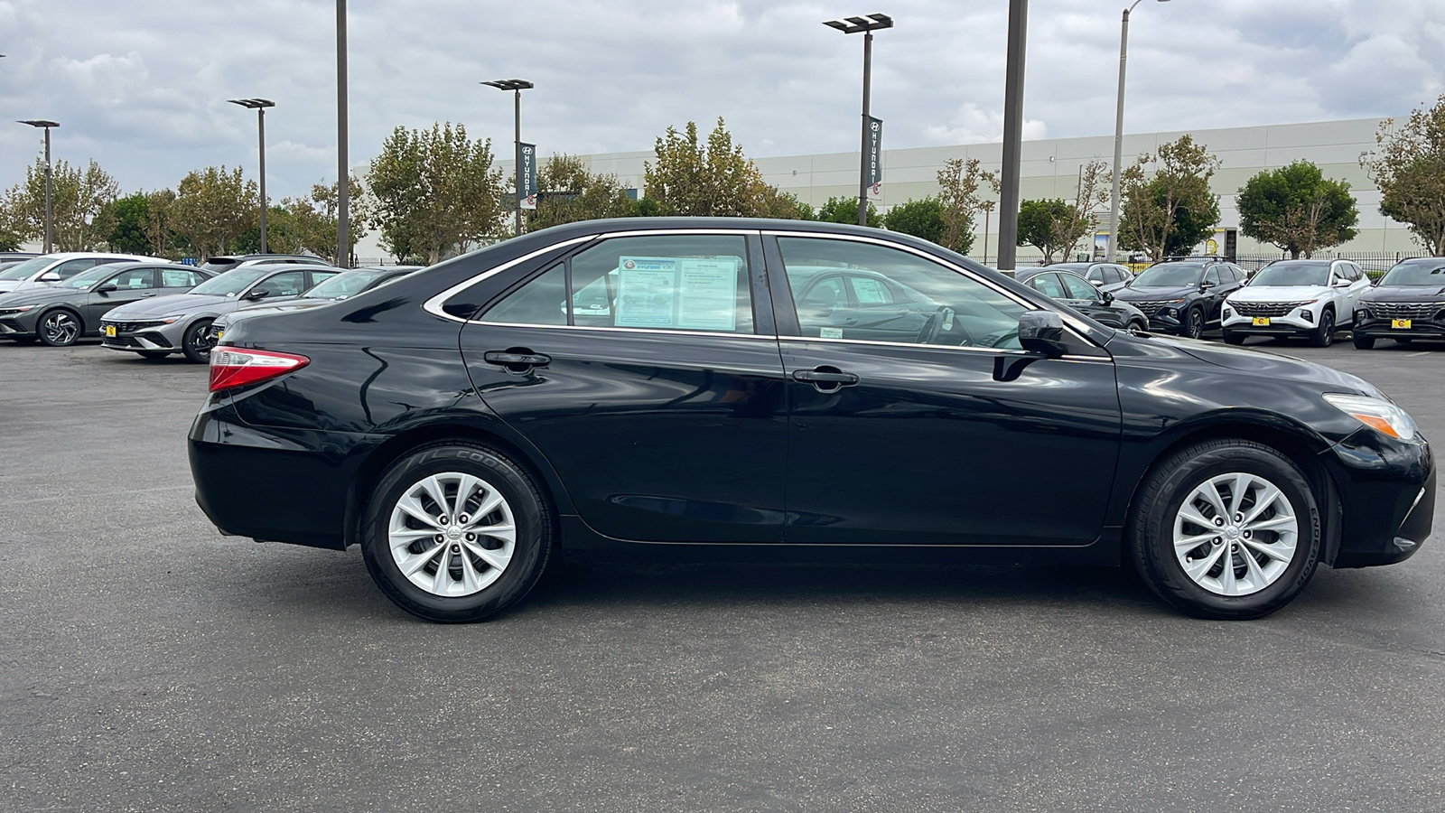 2015 Toyota Camry LE 6