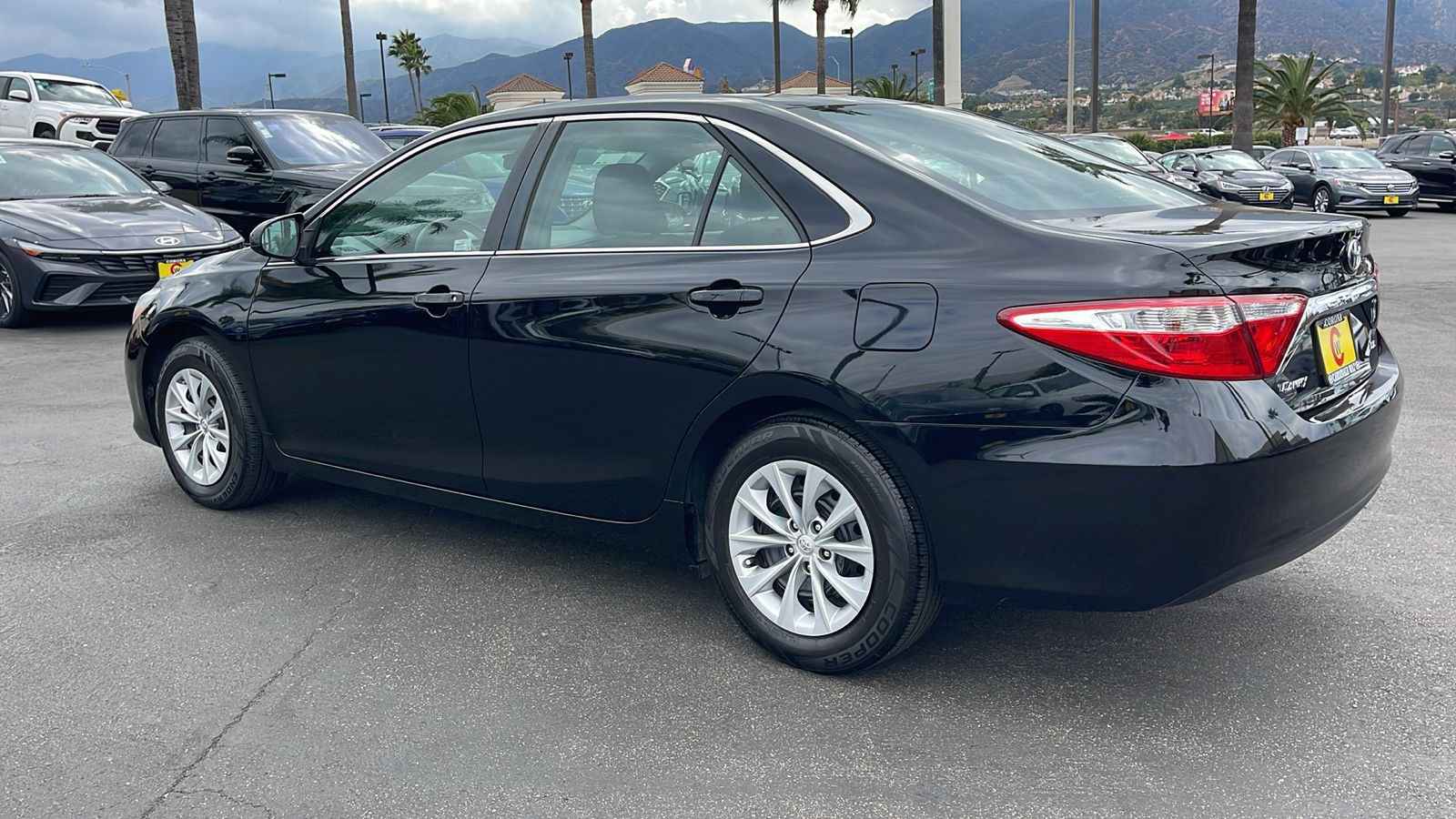 2015 Toyota Camry LE 11