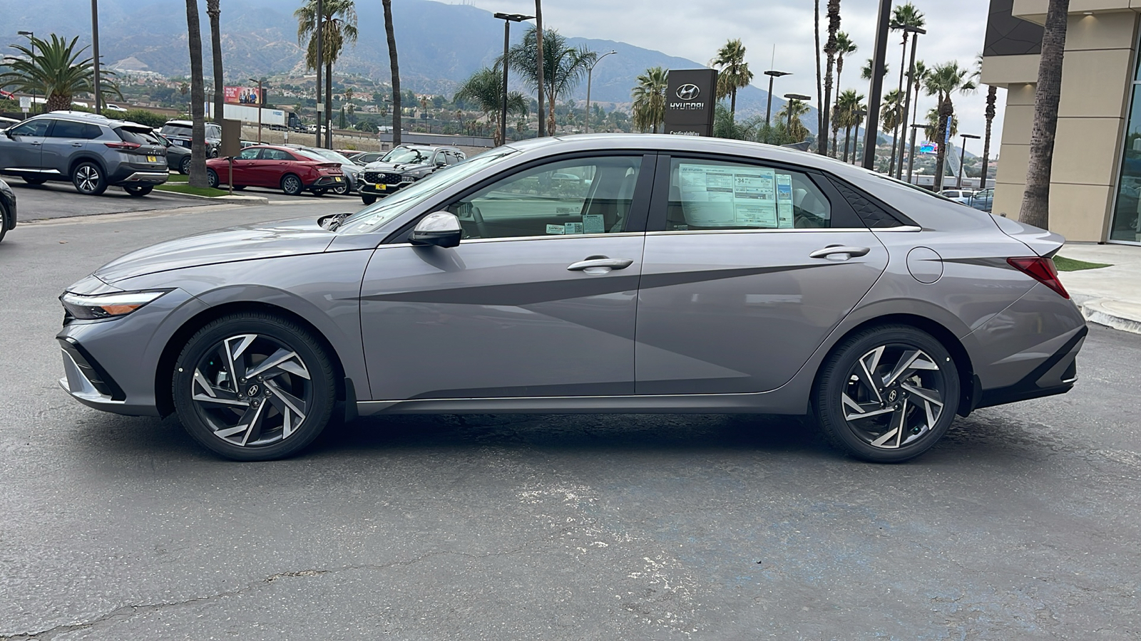 2024 Hyundai Elantra Limited 12