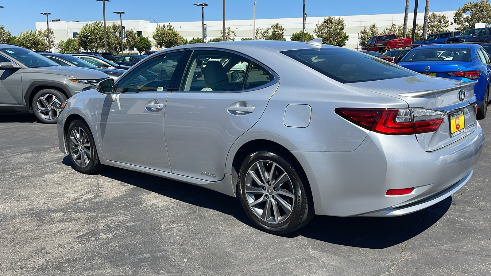 2017 Lexus ES 300h ES 300h 11