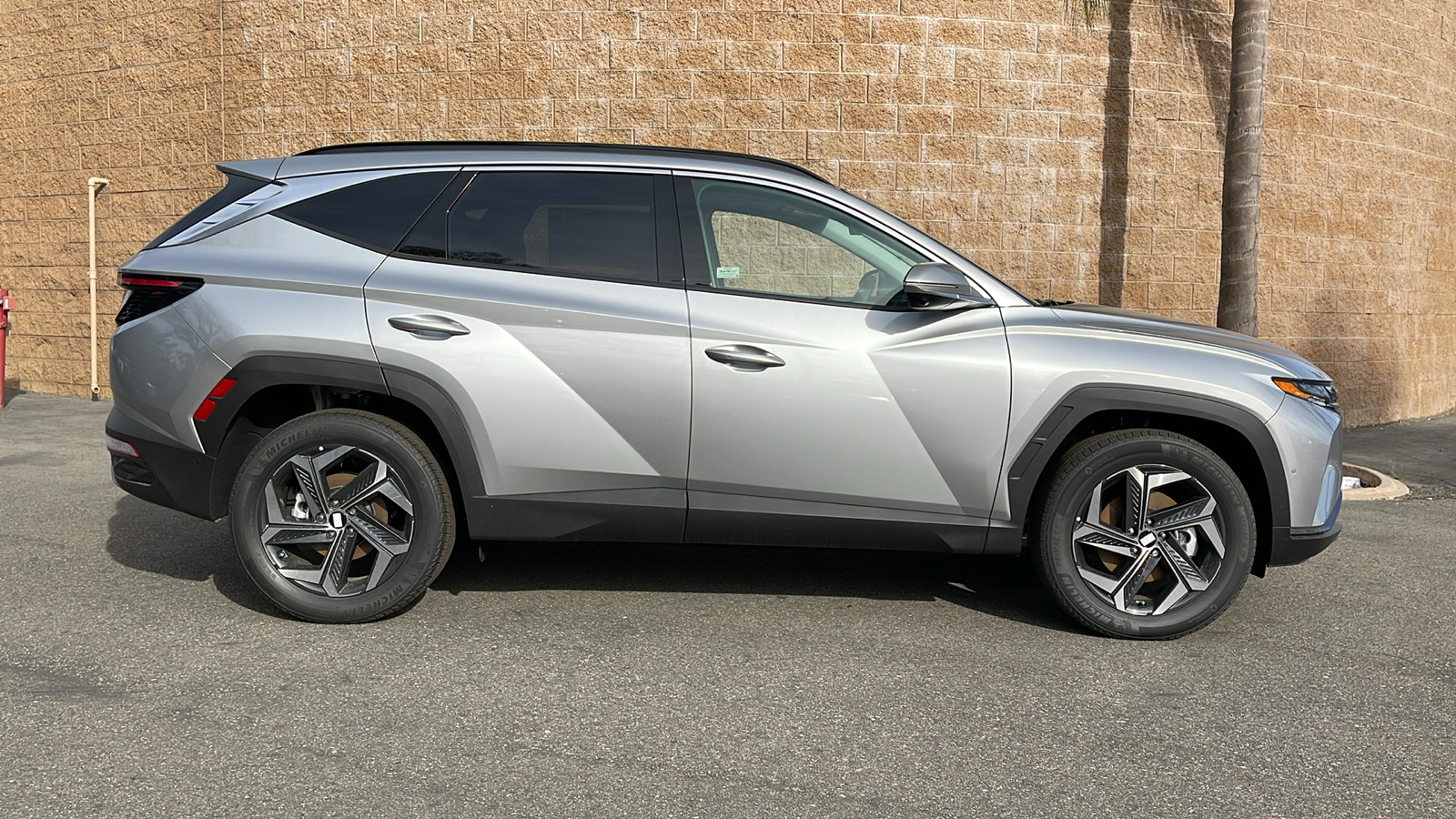 2024 Hyundai Tucson Hybrid Limited 6