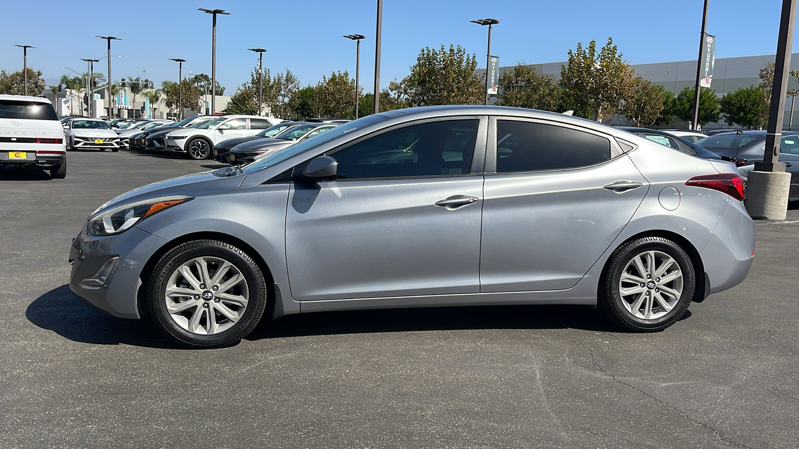 2015 Hyundai Elantra SE 12