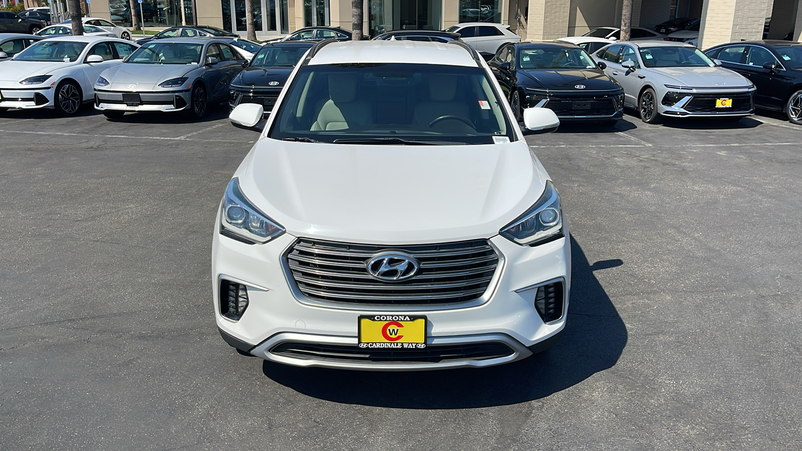 2018 Hyundai Santa Fe SE 2