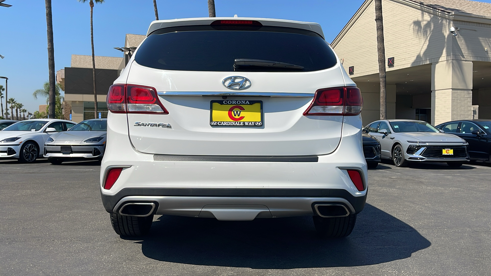 2018 Hyundai Santa Fe SE 10