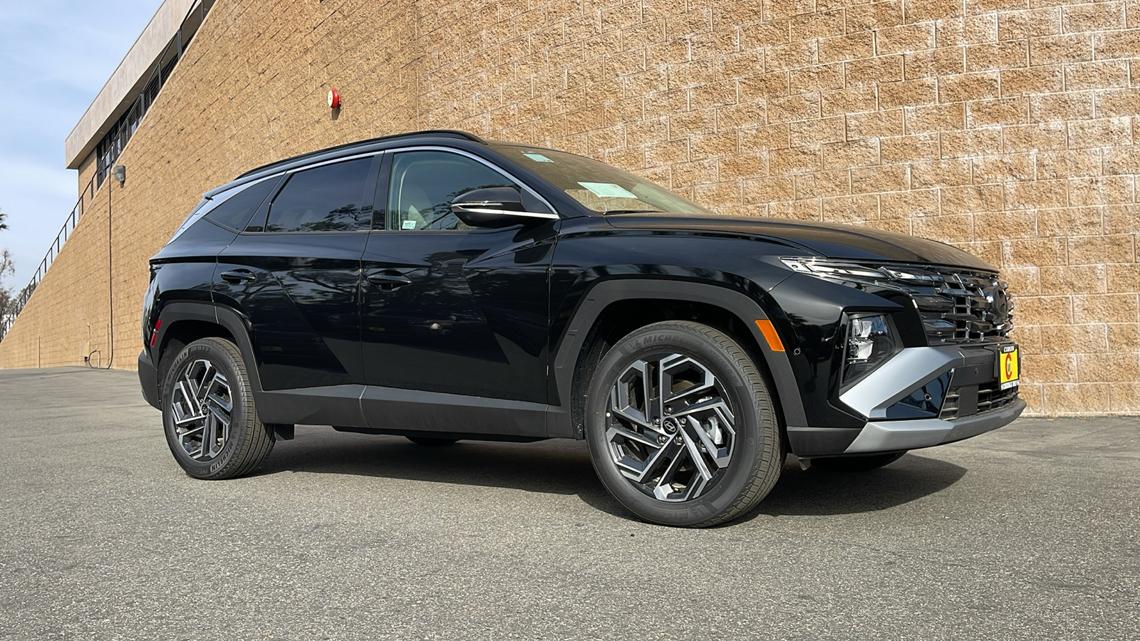 2025 Hyundai Tucson Hybrid Limited 1