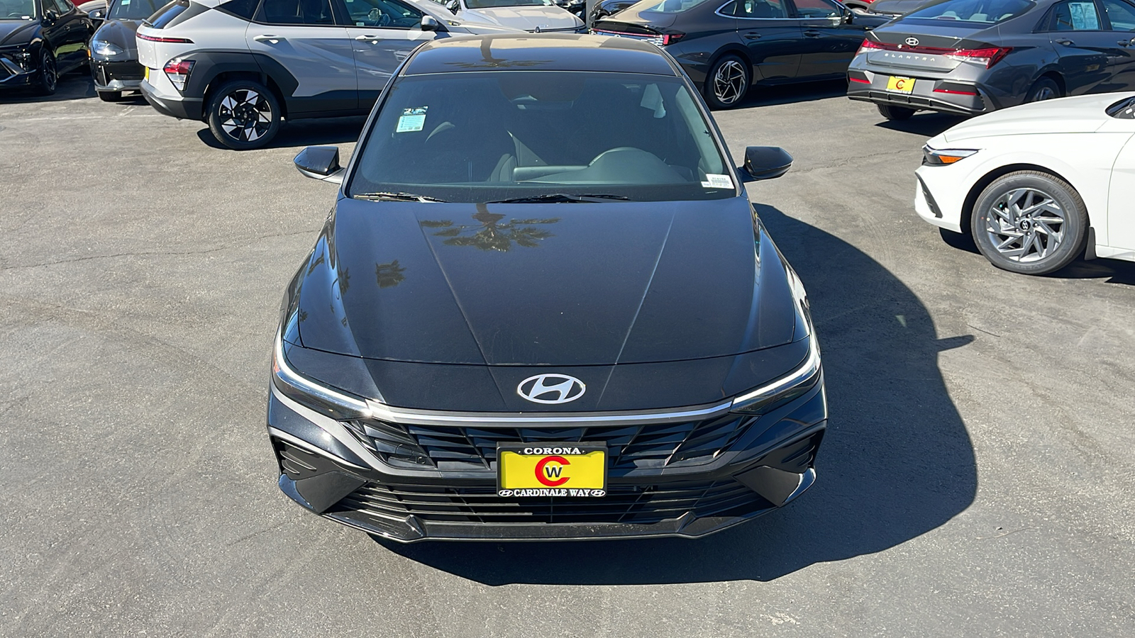 2025 Hyundai Elantra Hybrid Blue 2