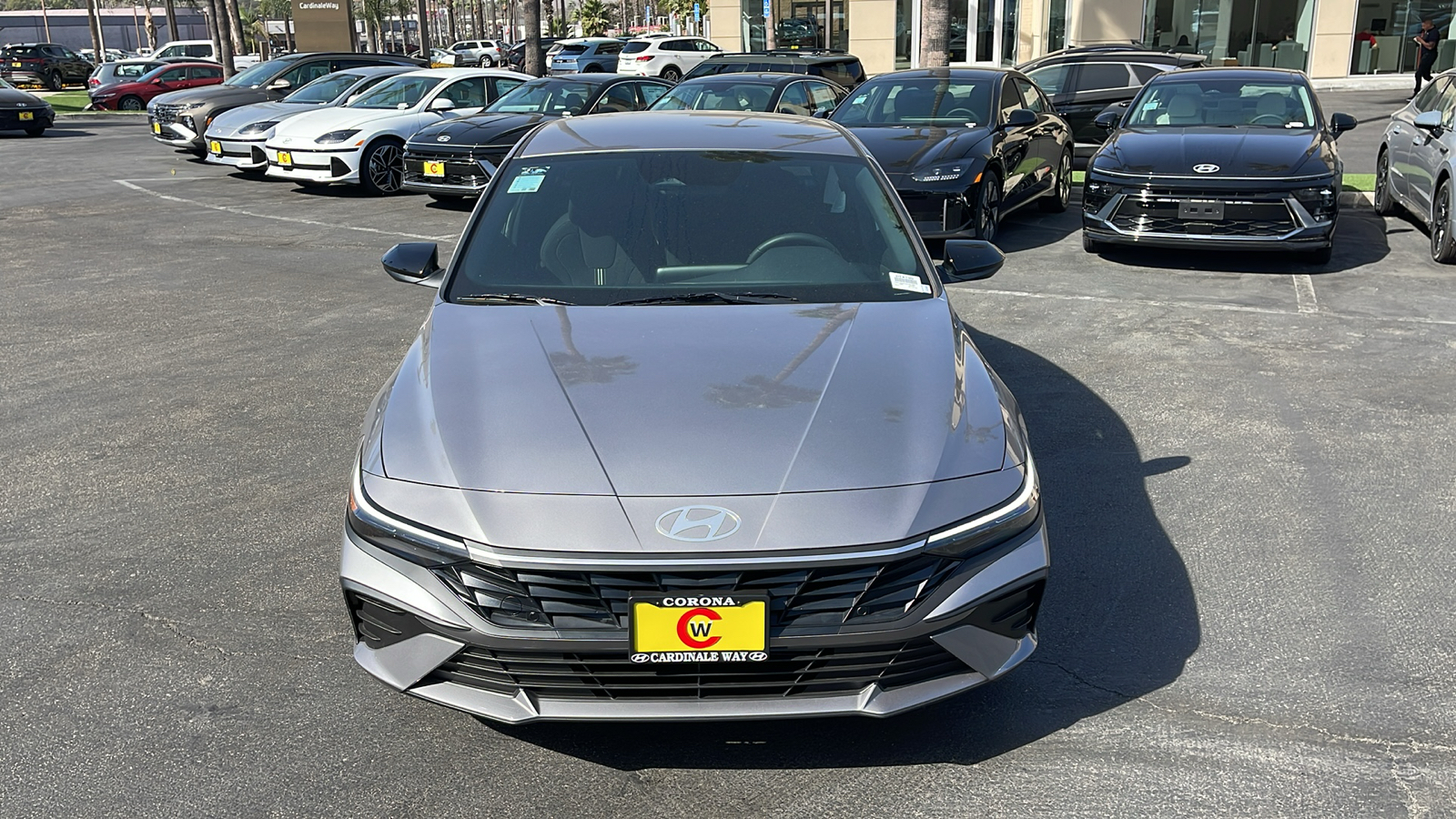 2025 Hyundai Elantra SEL Sport 2