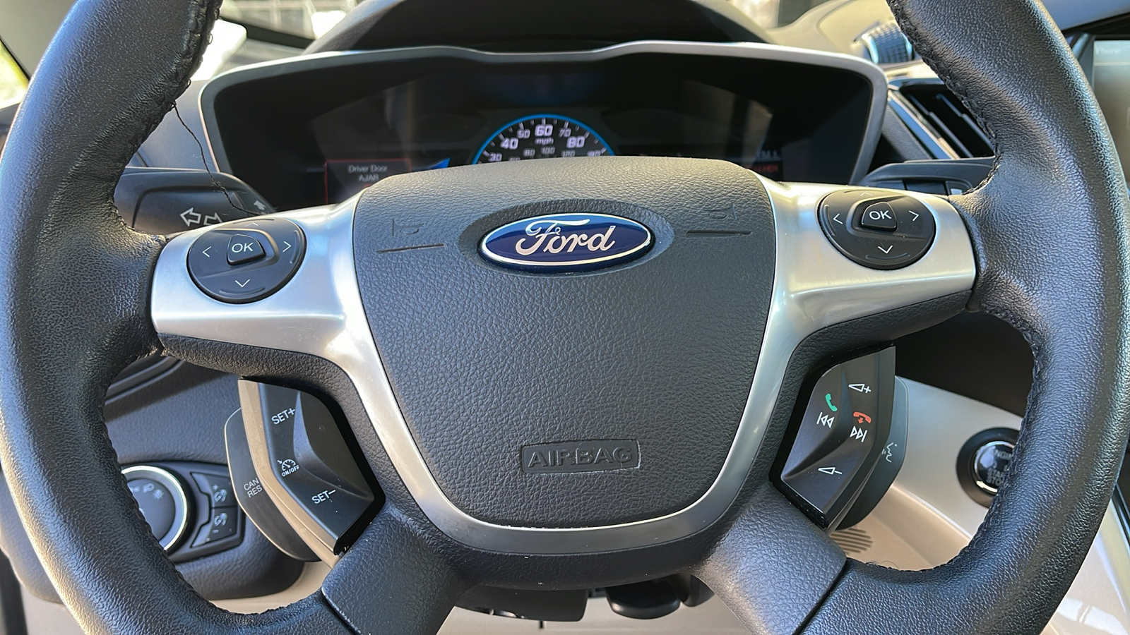 2014 Ford C-Max Energi SEL 22