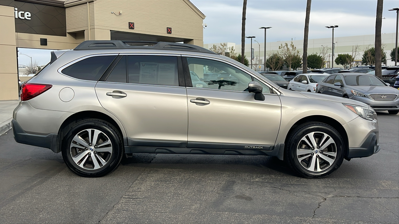 2018 Subaru Outback 3.6R Limited 6