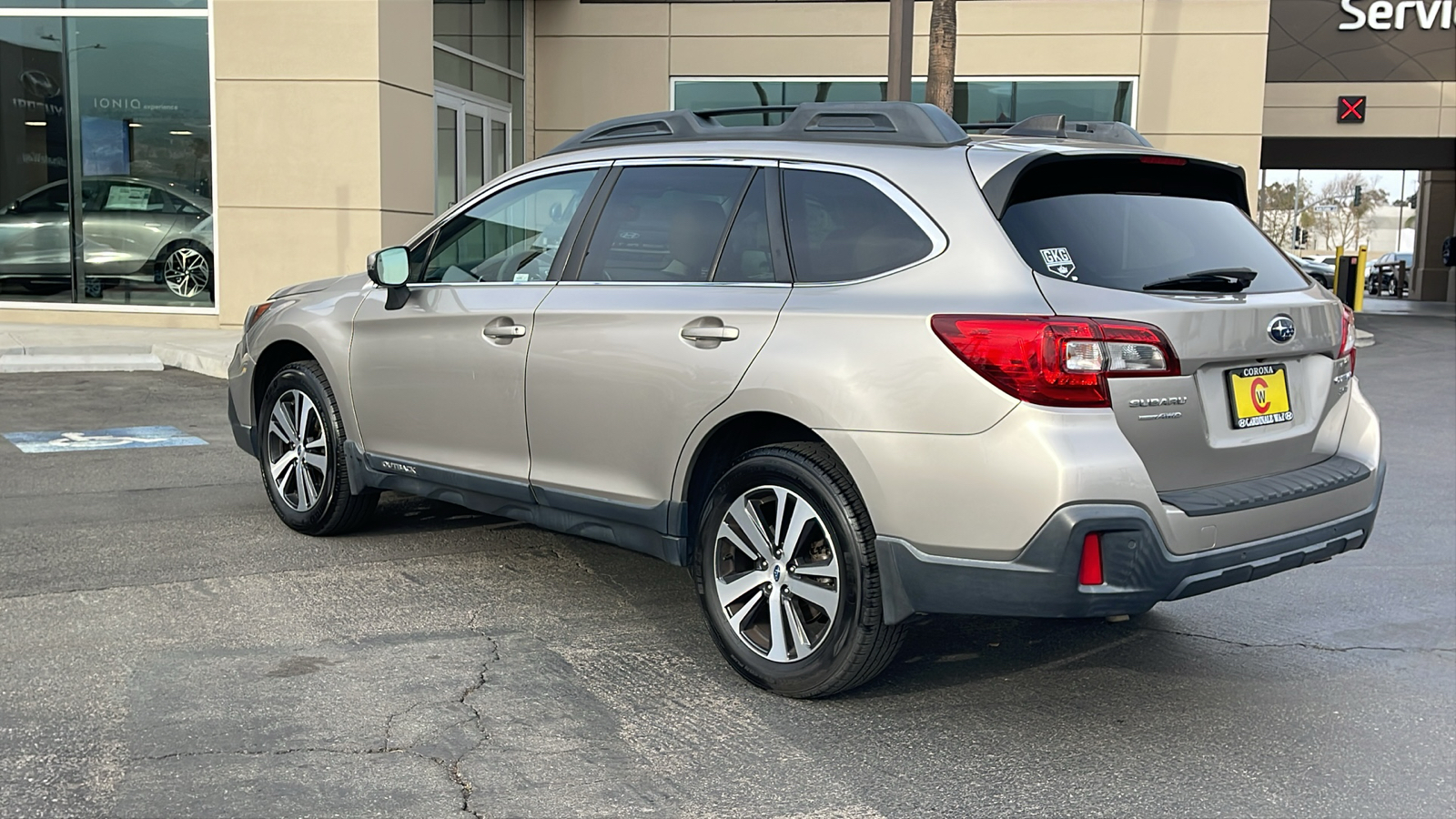 2018 Subaru Outback 3.6R Limited 11