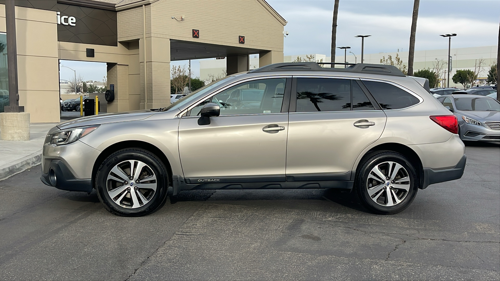 2018 Subaru Outback 3.6R Limited 12