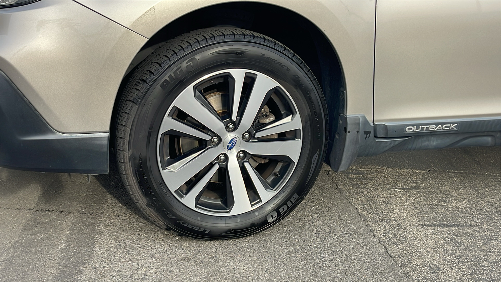 2018 Subaru Outback 3.6R Limited 14