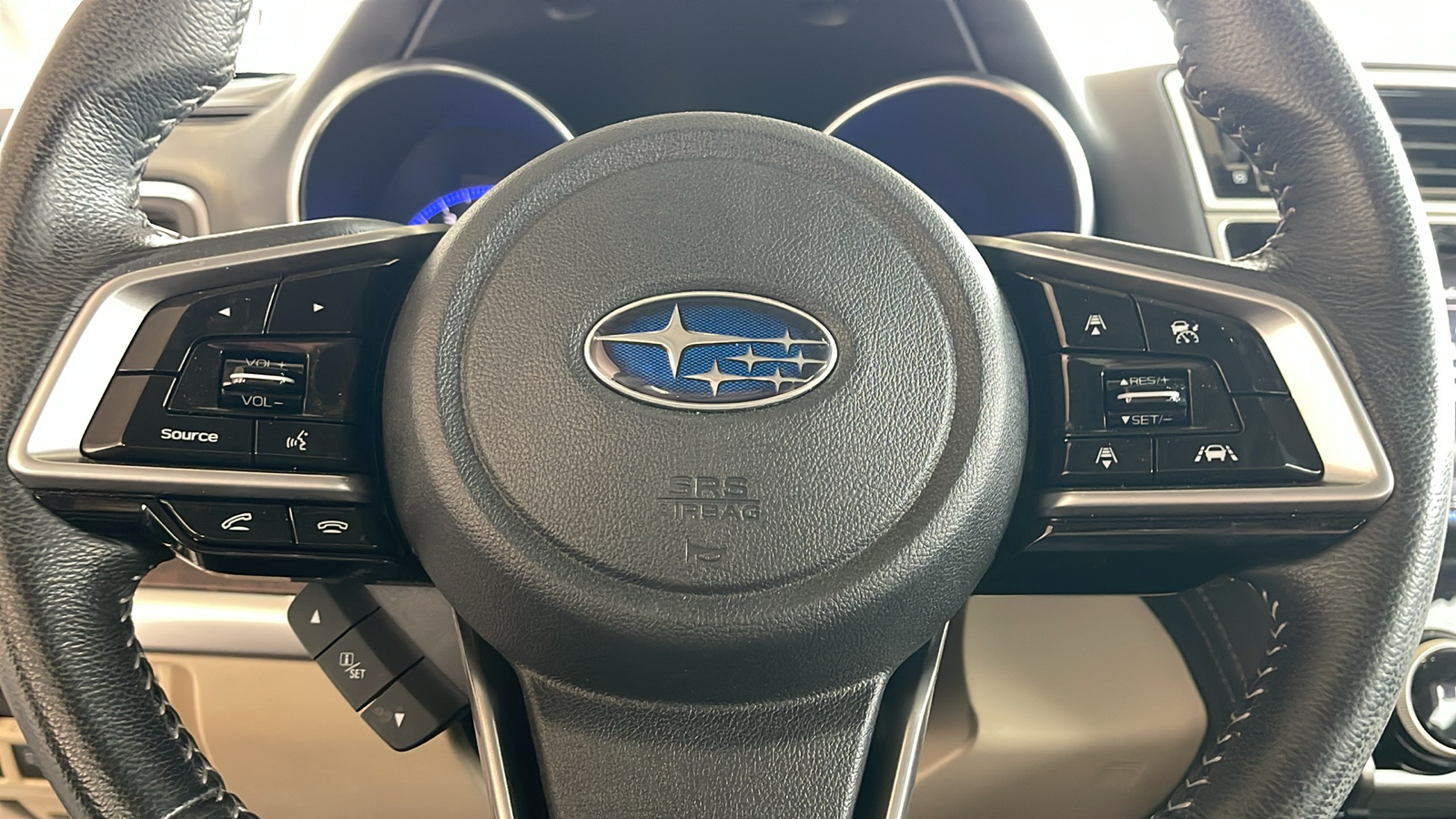 2018 Subaru Outback 3.6R Limited 24