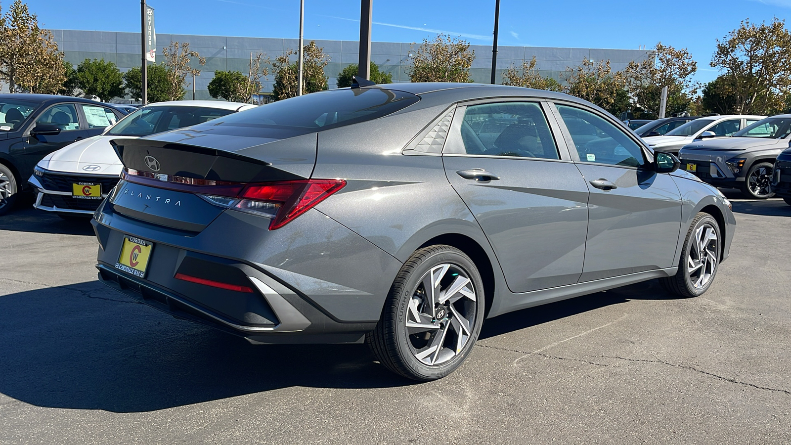 2025 Hyundai Elantra SEL Sport 7