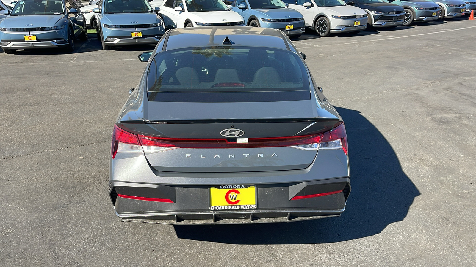 2025 Hyundai Elantra SEL Sport 8