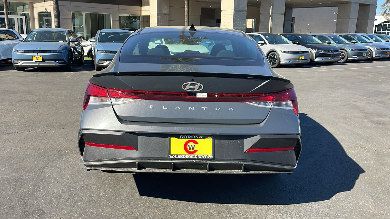 2025 Hyundai Elantra SEL Sport 9