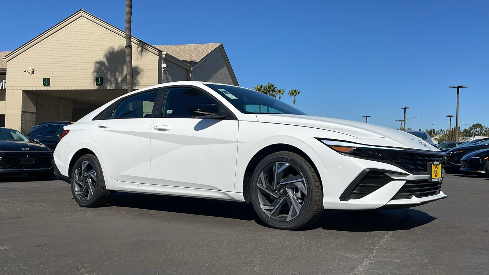 2025 Hyundai Elantra Hybrid Blue 1