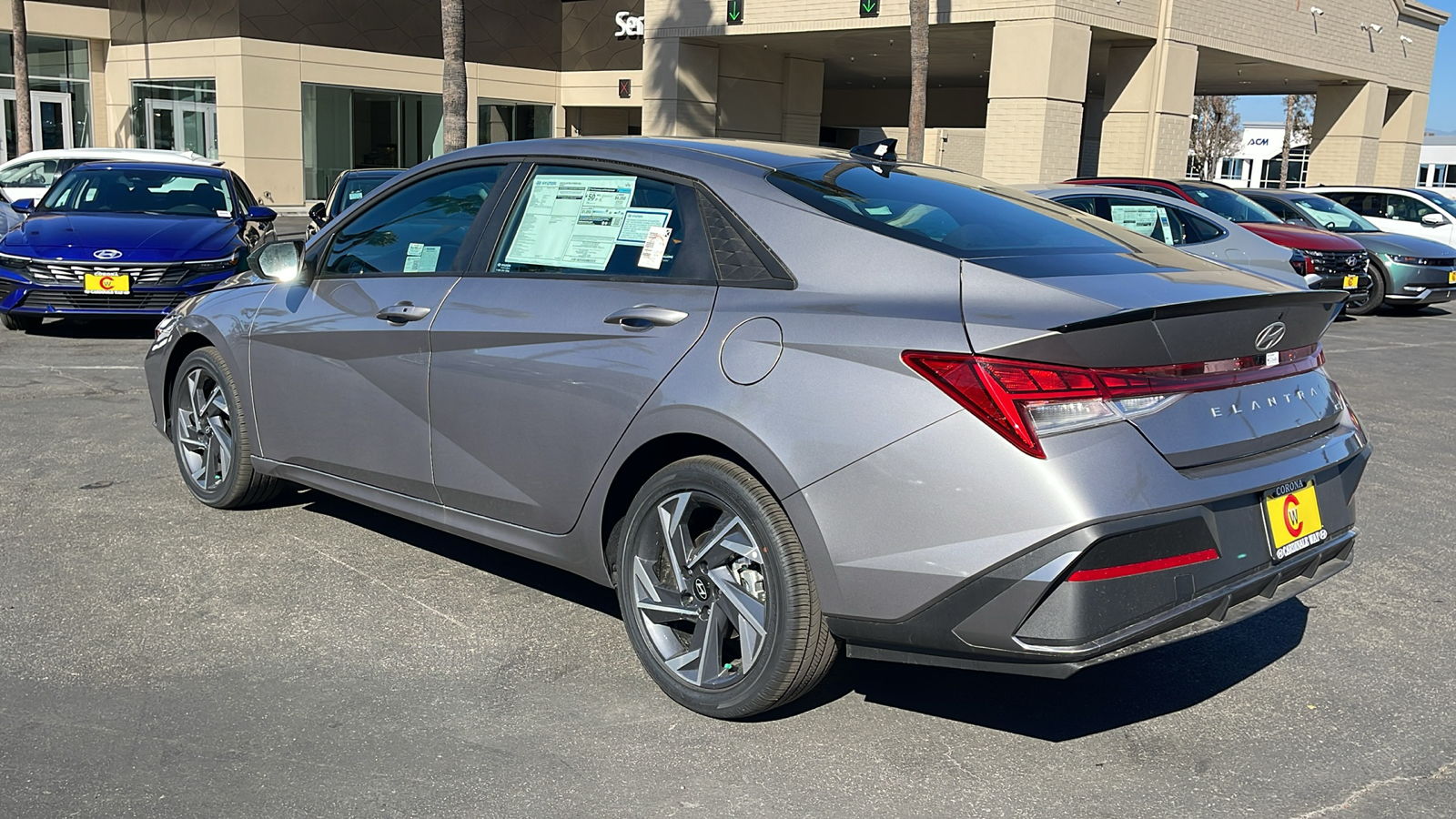 2025 Hyundai Elantra Hybrid Blue 11