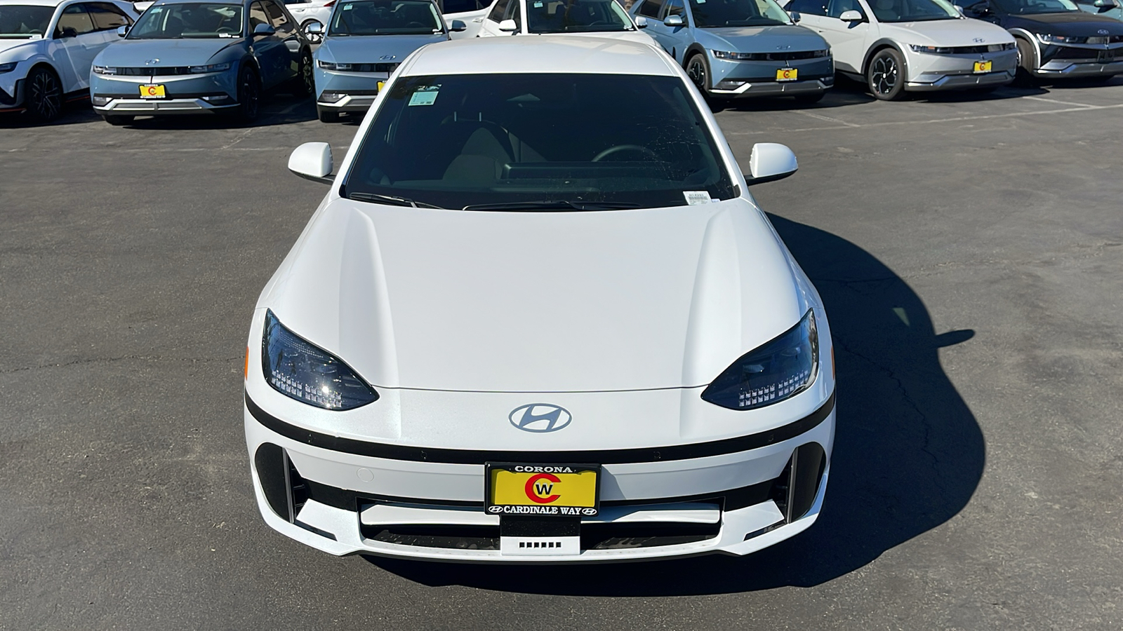 2025 Hyundai IONIQ 6 SE 2