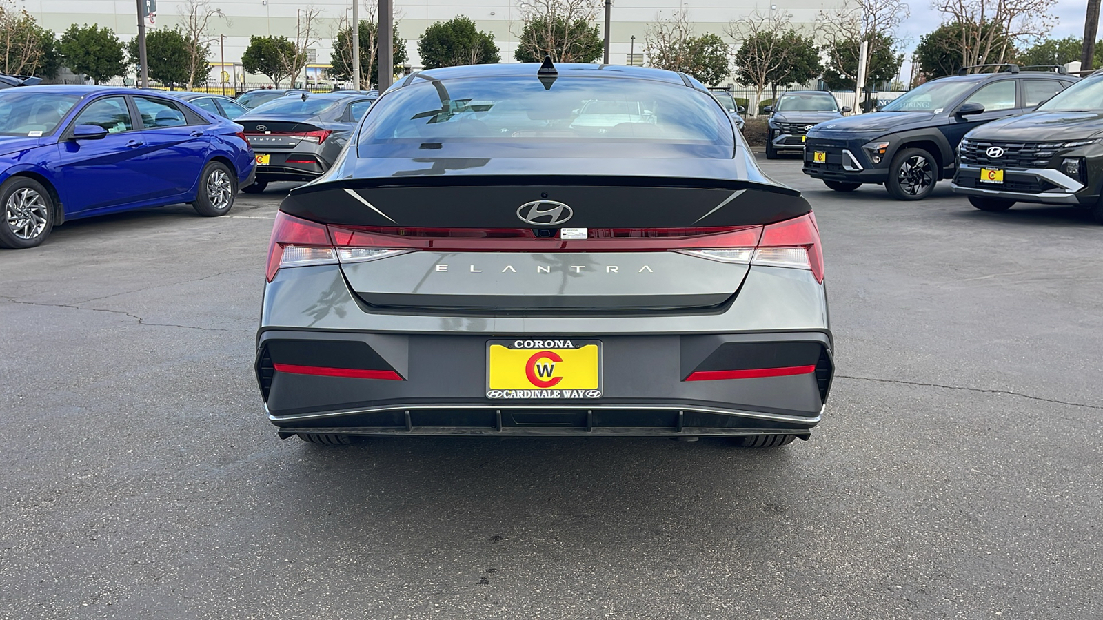 2025 Hyundai Elantra SEL Sport 9