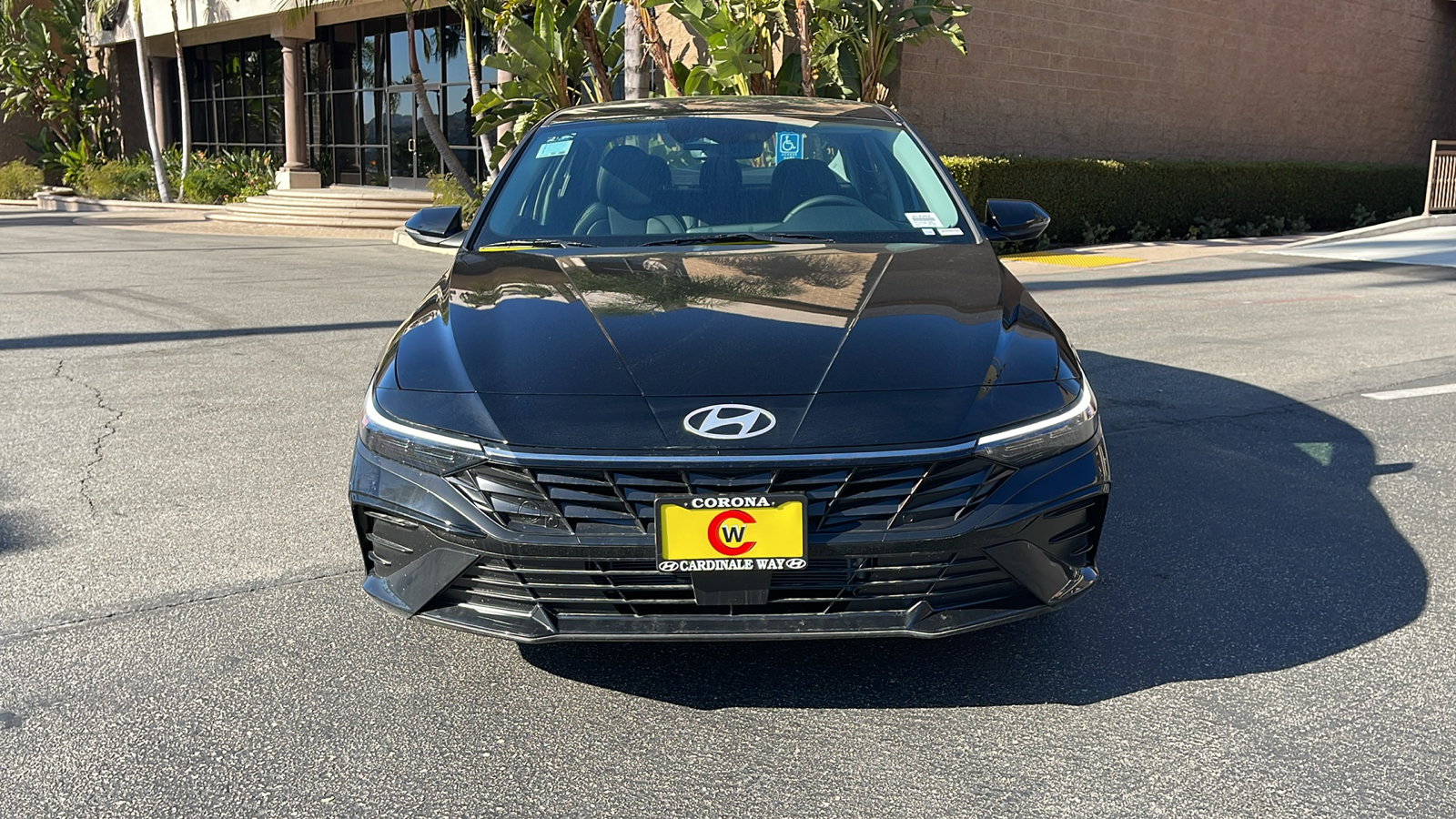 2025 Hyundai Elantra Hybrid Limited 3