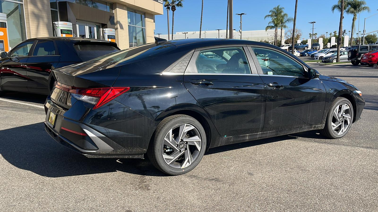 2025 Hyundai Elantra Hybrid Limited 7