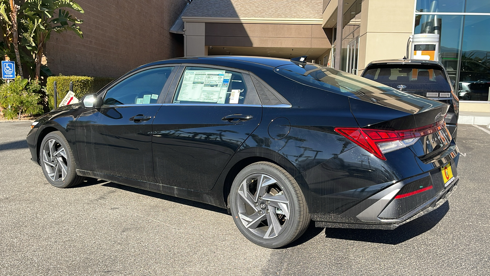 2025 Hyundai Elantra Hybrid Limited 11