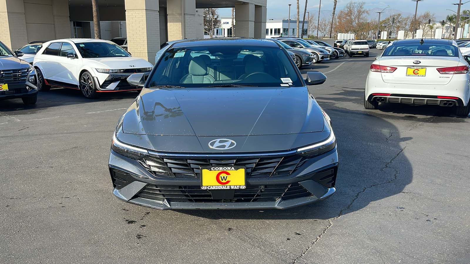 2025 Hyundai Elantra Hybrid Limited 3