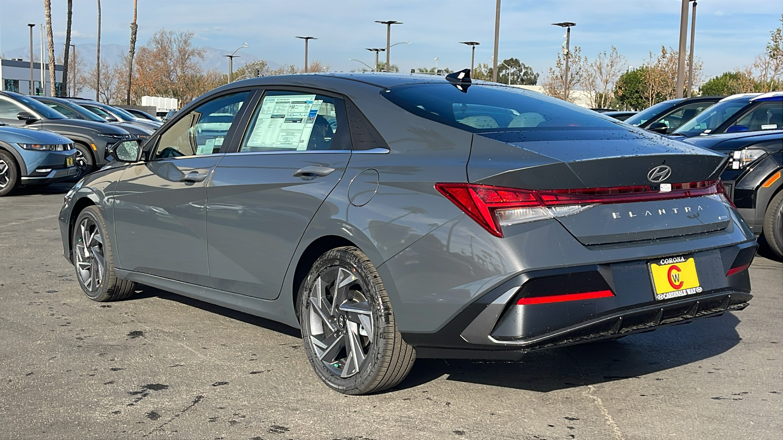 2025 Hyundai Elantra Hybrid Limited 11