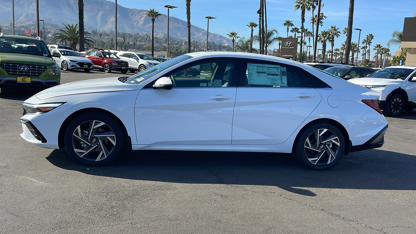 2025 Hyundai Elantra Hybrid Limited 12