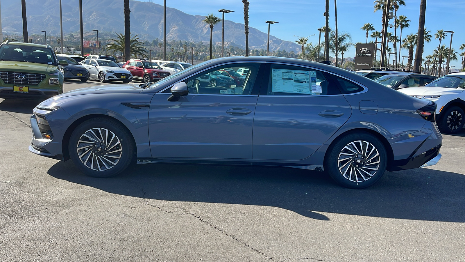 2025 Hyundai Sonata Hybrid Limited 12