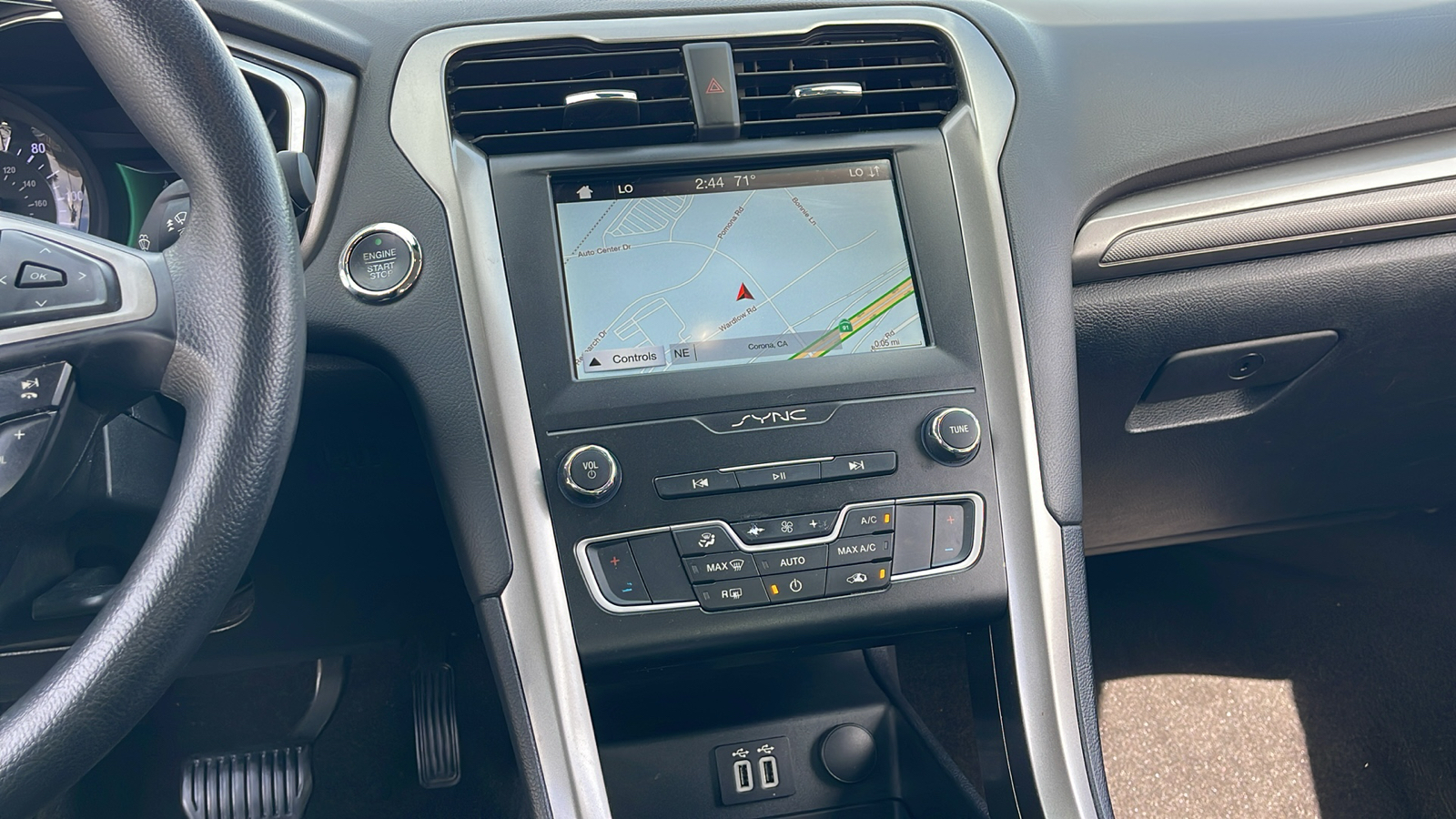 2019 Ford Fusion Hybrid SE 18