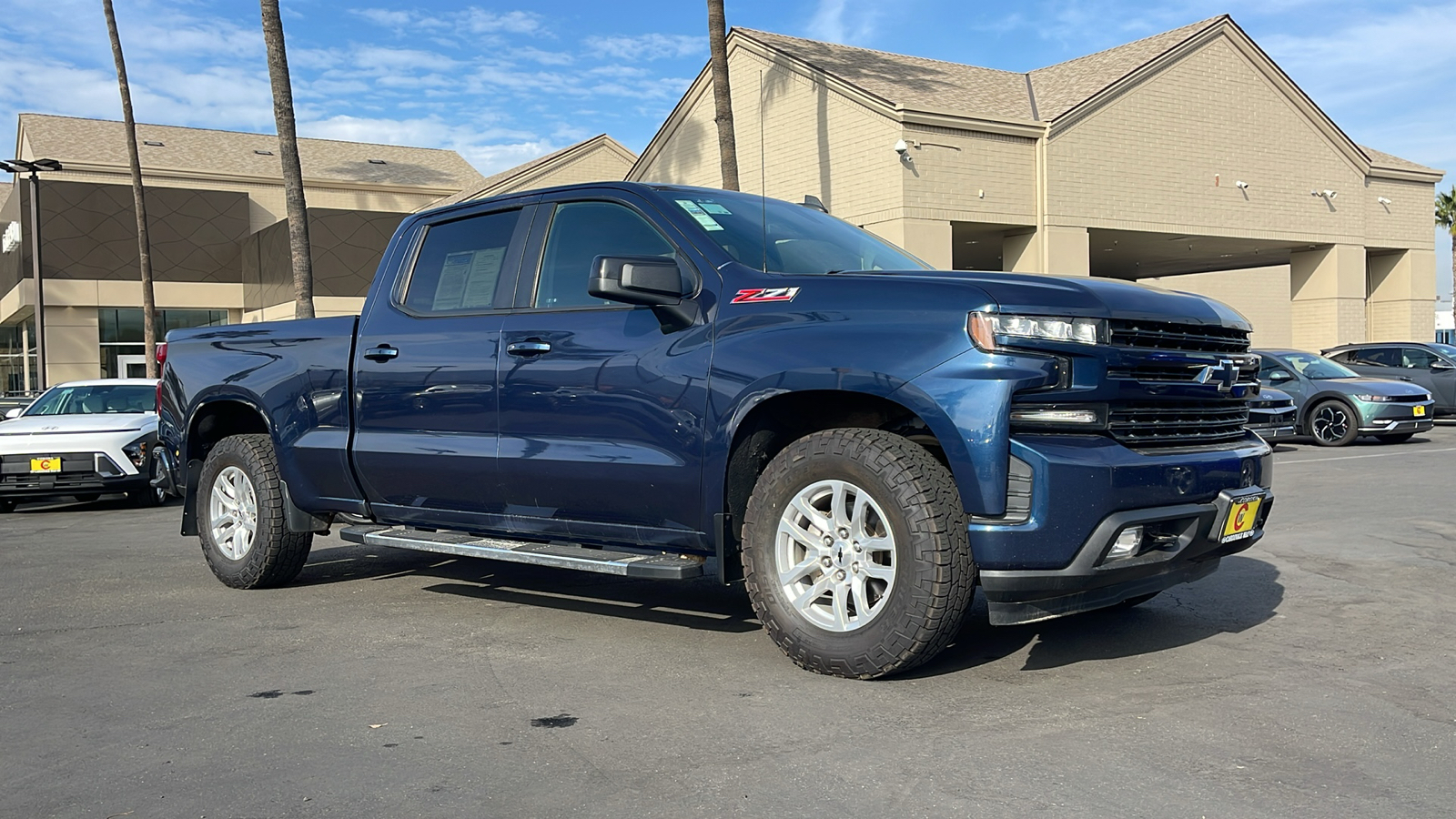 2020 Chevrolet Silverado 1500 4WD Crew Cab Standard Bed RST 1