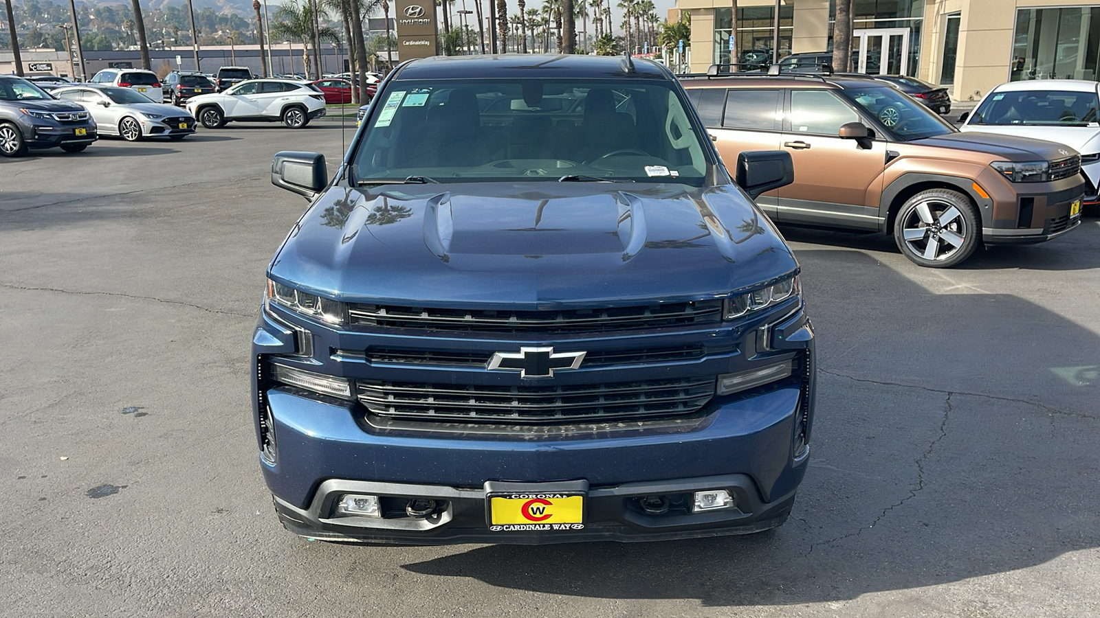 2020 Chevrolet Silverado 1500 4WD Crew Cab Standard Bed RST 2