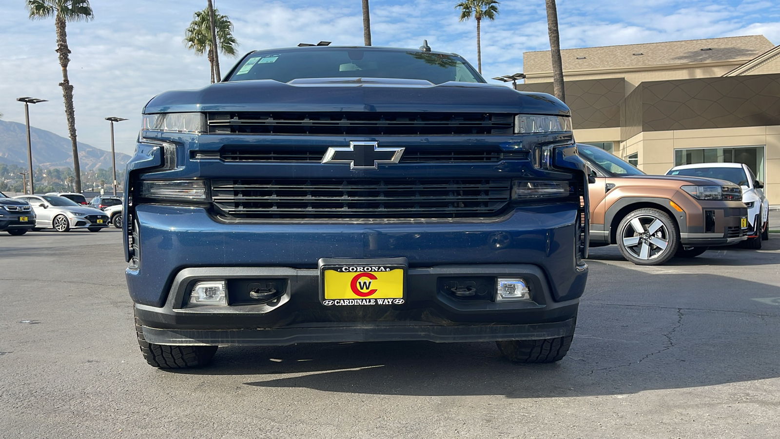 2020 Chevrolet Silverado 1500 4WD Crew Cab Standard Bed RST 4