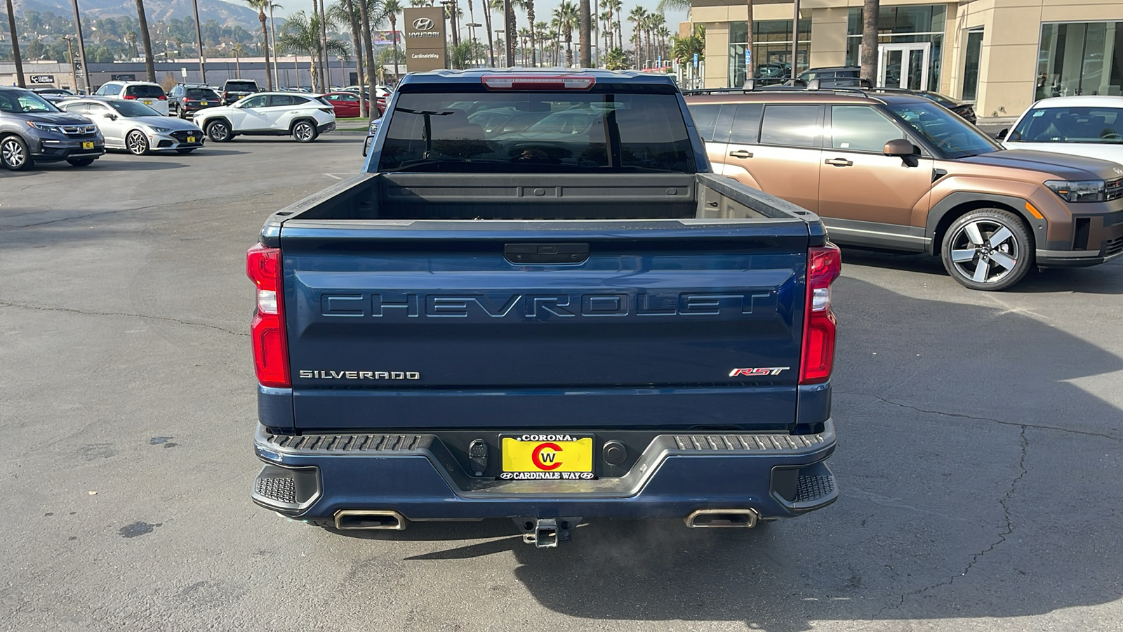 2020 Chevrolet Silverado 1500 4WD Crew Cab Standard Bed RST 8