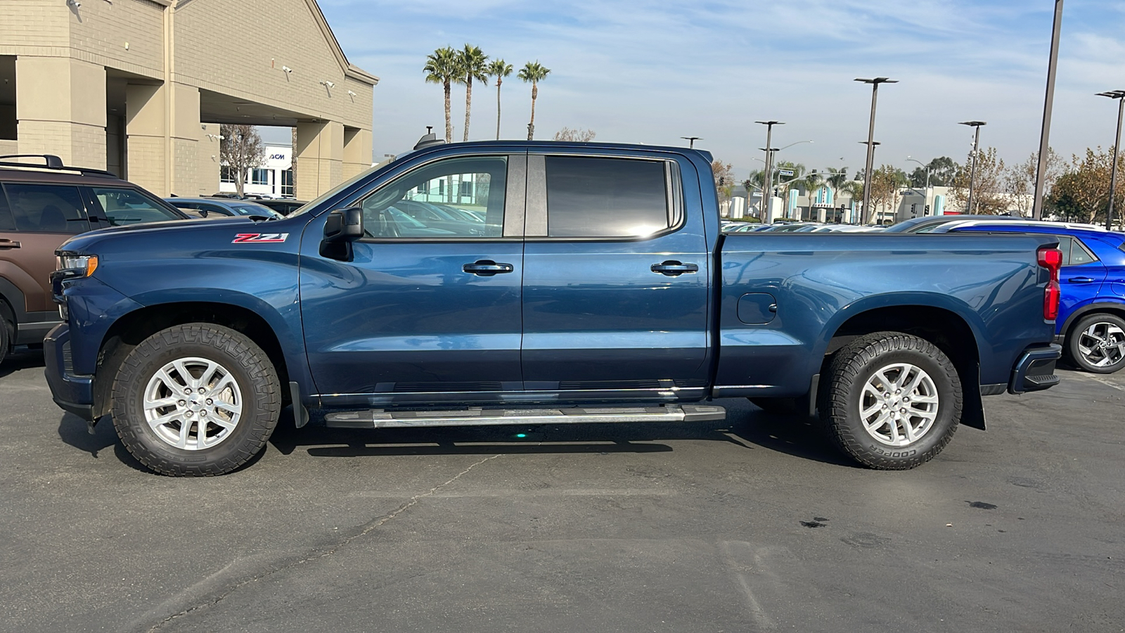 2020 Chevrolet Silverado 1500 4WD Crew Cab Standard Bed RST 12