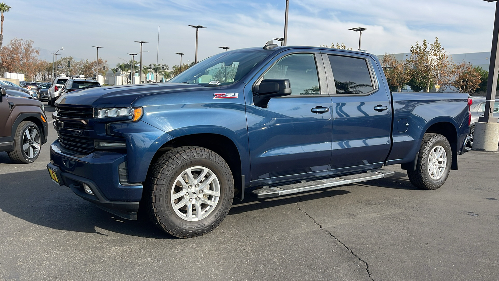 2020 Chevrolet Silverado 1500 4WD Crew Cab Standard Bed RST 13