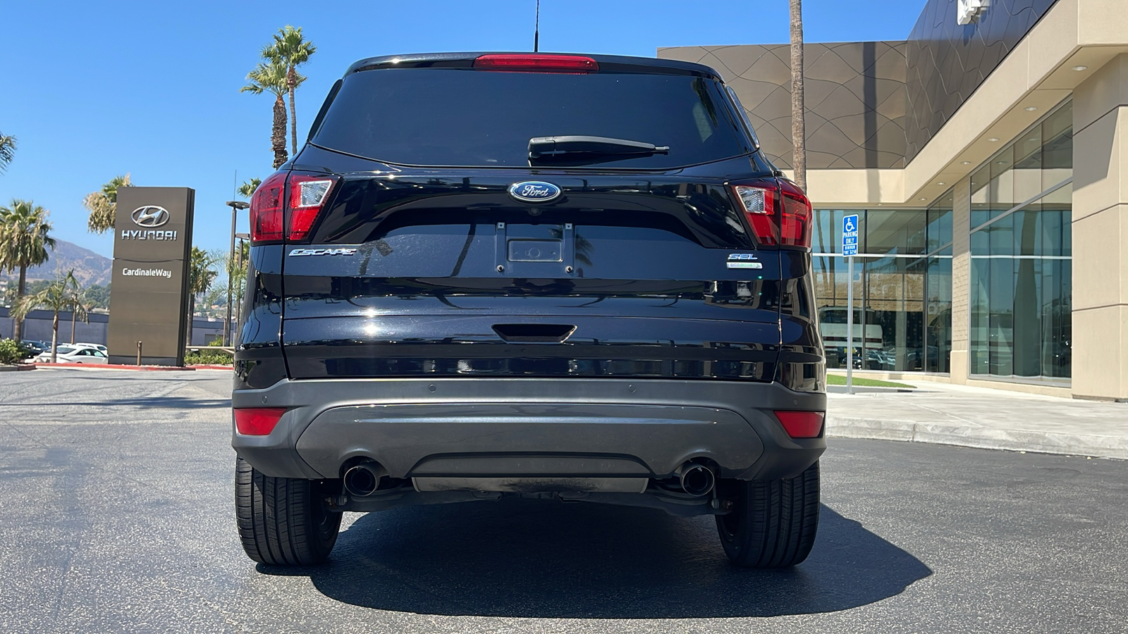 2019 Ford Escape SEL 10