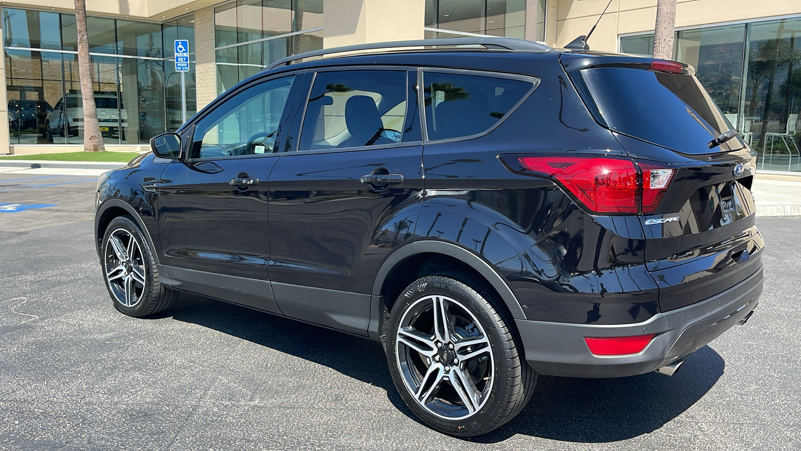 2019 Ford Escape SEL 11