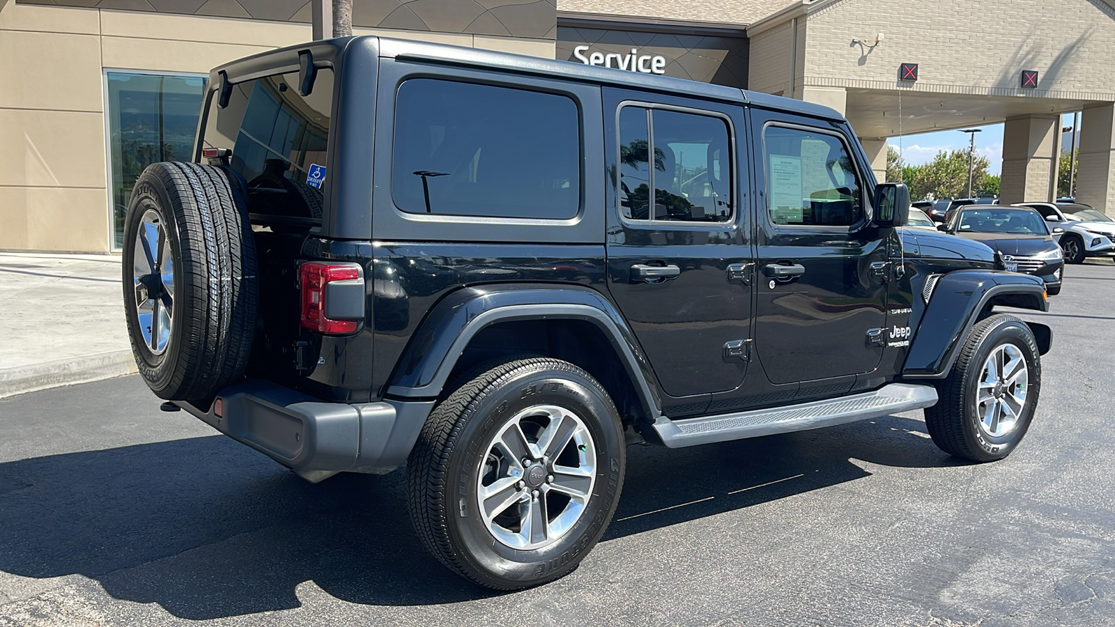 2018 Jeep Wrangler Unlimited Sahara 4x4 7