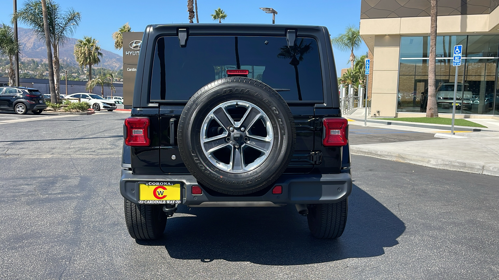 2018 Jeep Wrangler Unlimited Sahara 4x4 9