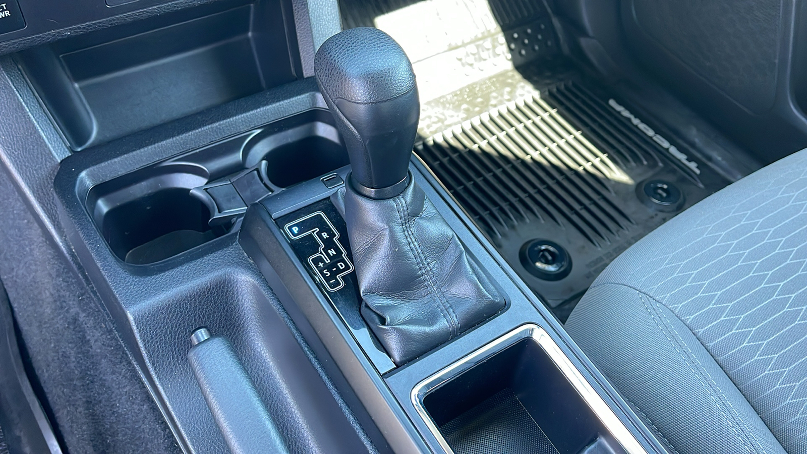 2019 Toyota Tacoma SR 23