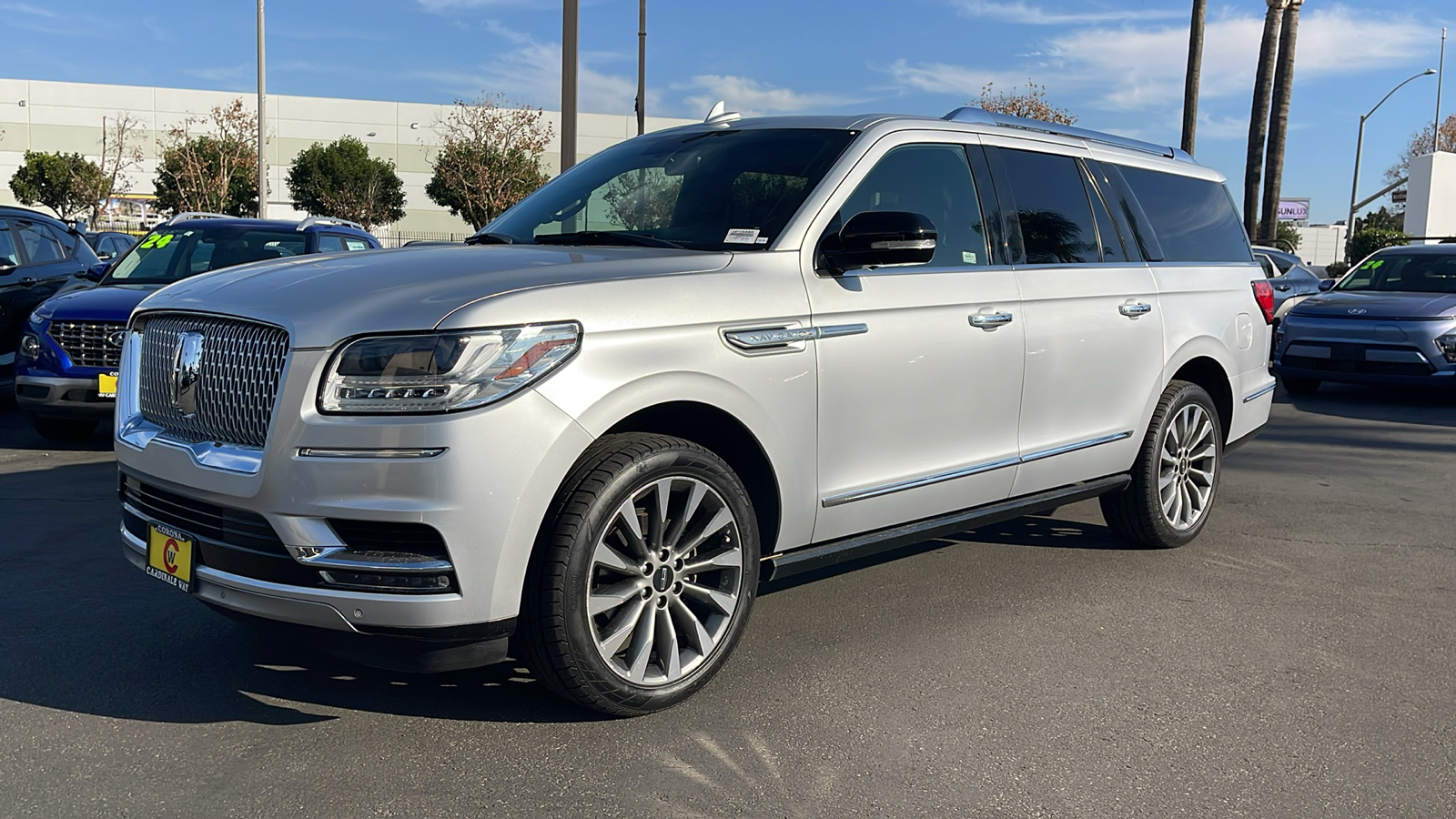 2019 Lincoln Navigator L Select 13