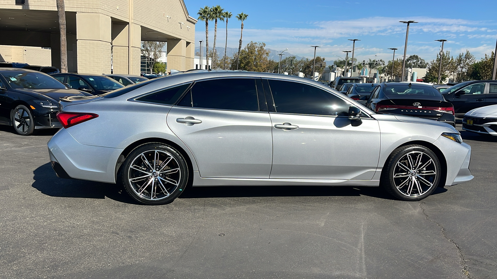 2020 Toyota Avalon XSE 6