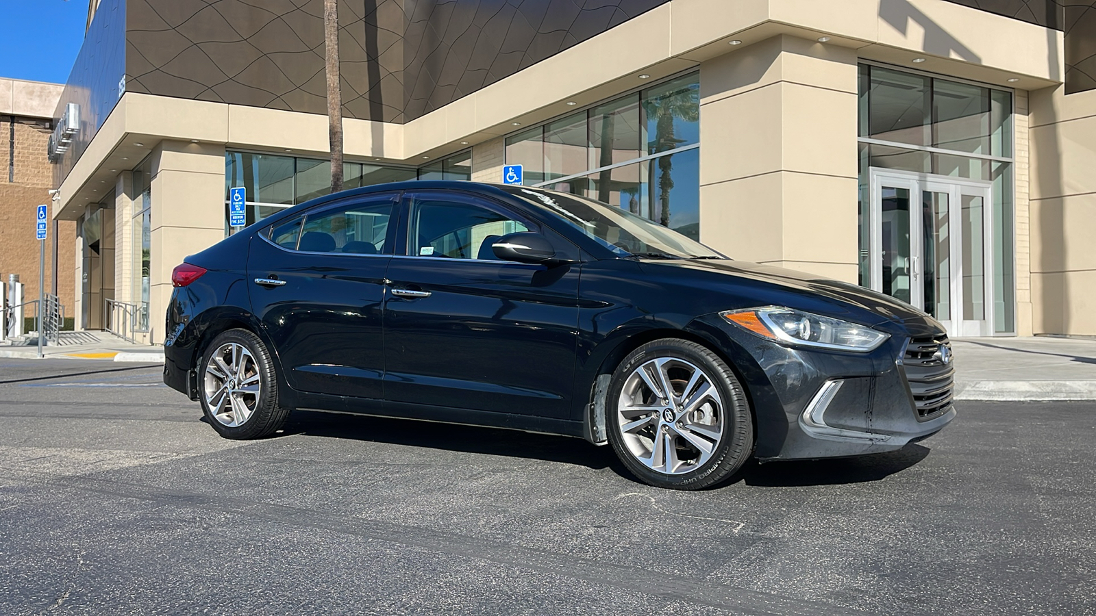 2017 Hyundai Elantra Limited 1