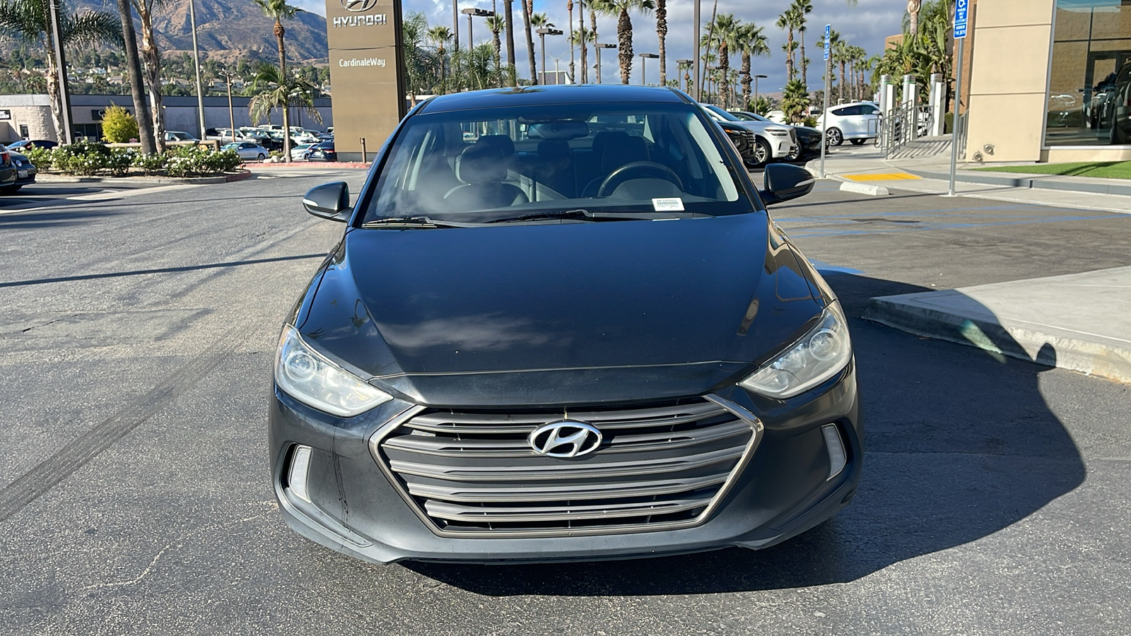 2017 Hyundai Elantra Limited 3