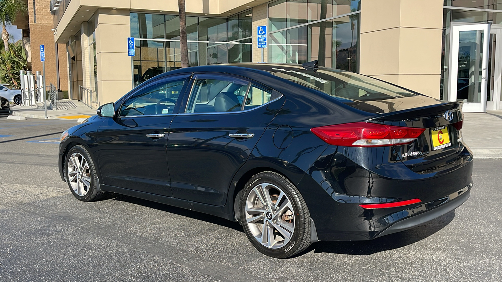 2017 Hyundai Elantra Limited 9