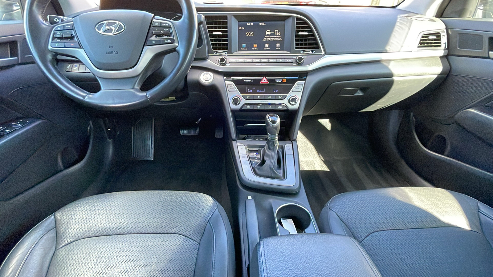 2017 Hyundai Elantra Limited 16